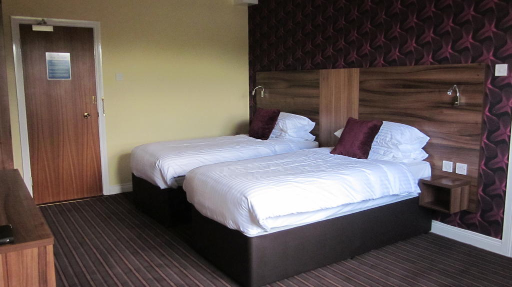 Mourne Country Hotel Newry Room photo